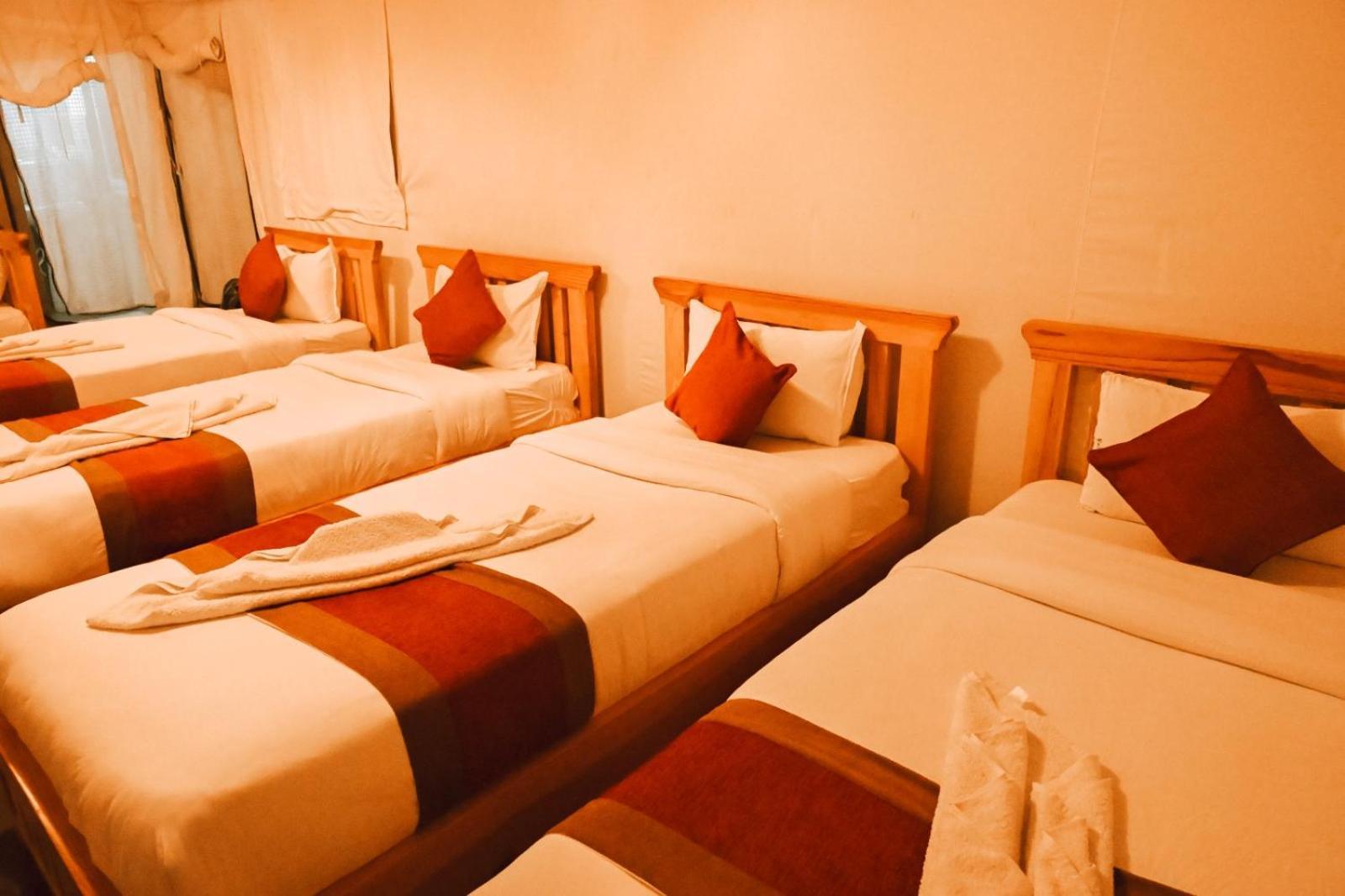 Kalash Parkaze And Tent Inn Pokhara Bilik gambar