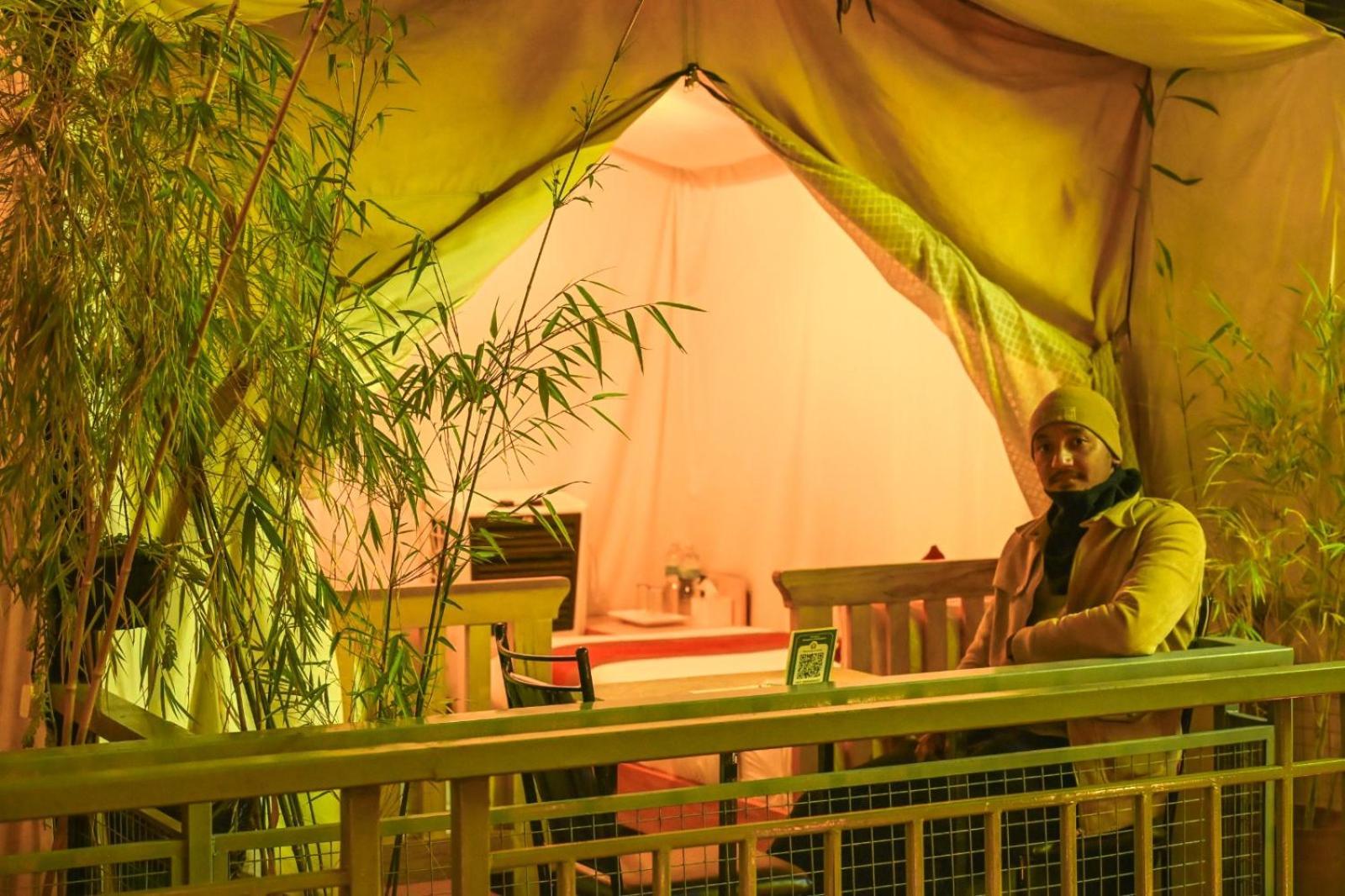 Kalash Parkaze And Tent Inn Pokhara Bilik gambar